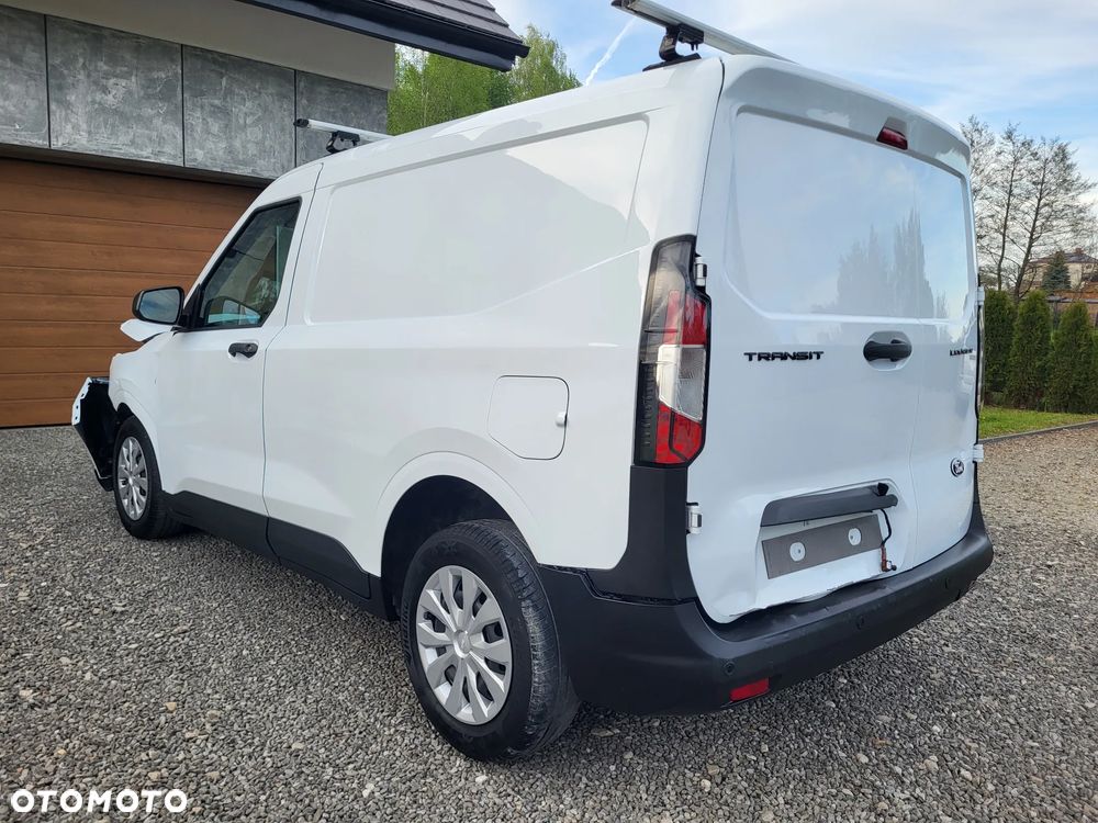 Ford Transit Courier - 5