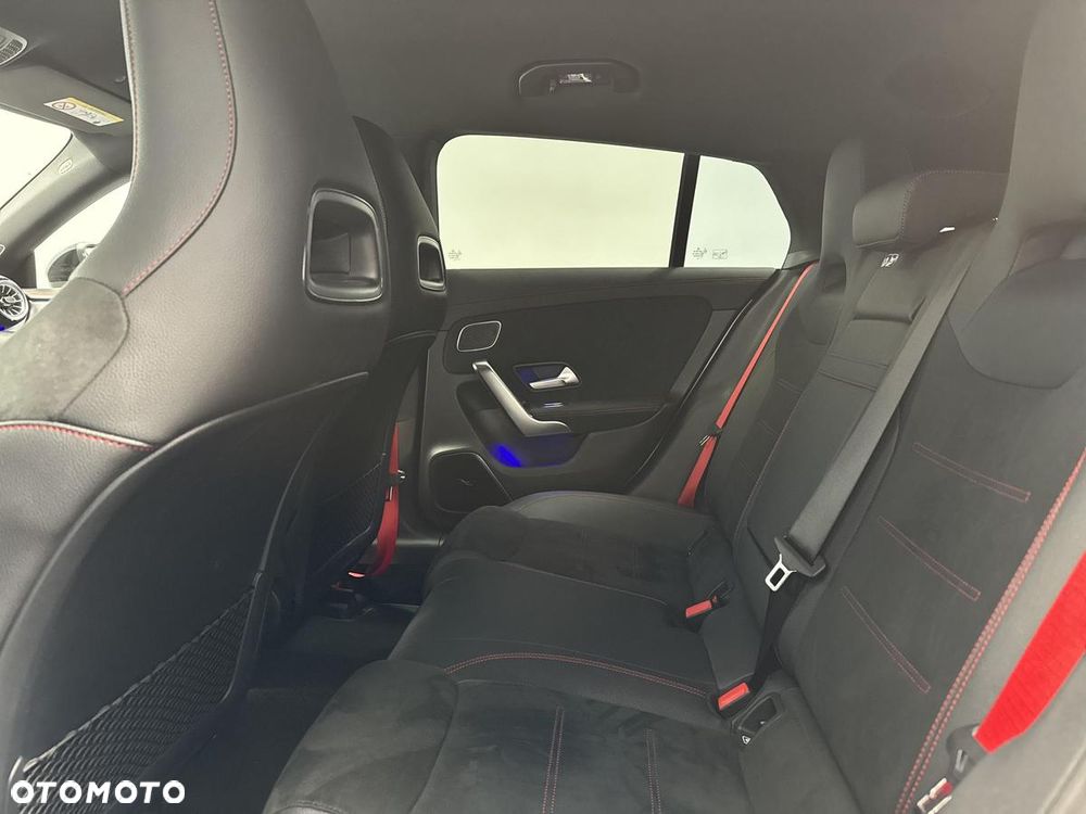 Mercedes-Benz CLA AMG 45 S 4-Matic+ 8G-DCT - 21