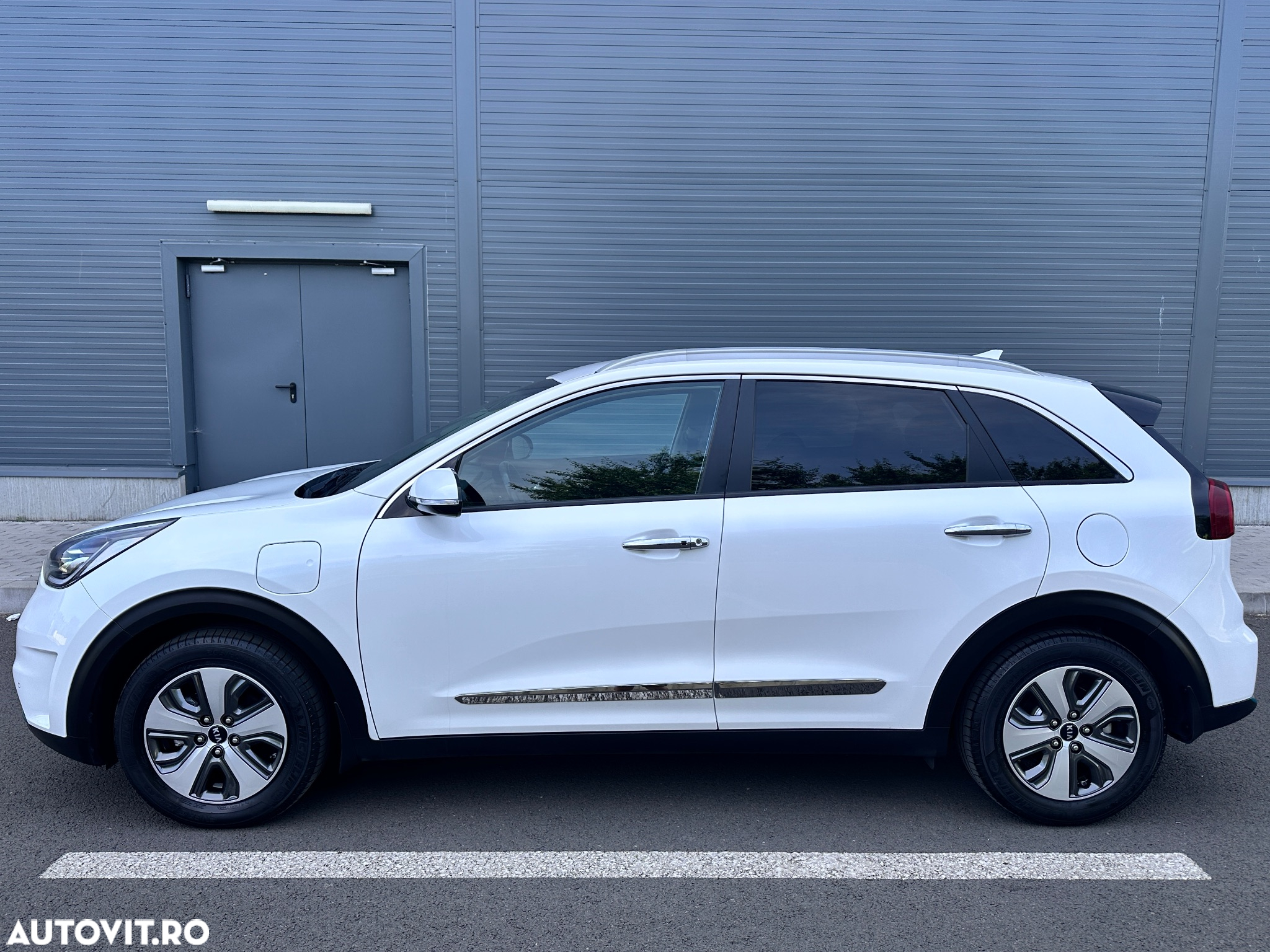 Kia Niro 1.6 GDI 6DCT PHEV Premium - 11