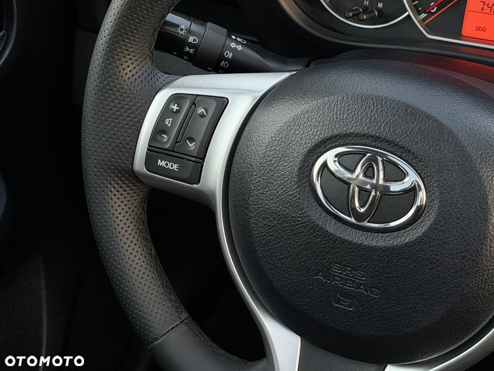 Toyota Verso S 1.33 VVT-i - 15