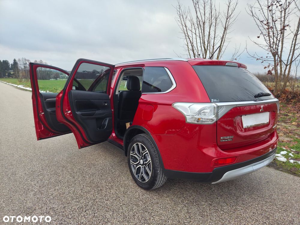 Mitsubishi Outlander 2.2 DI-D 4WD Top - 24