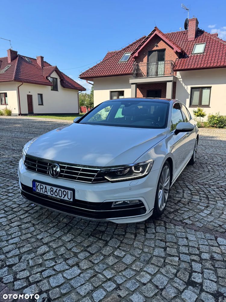 Volkswagen Passat - 2