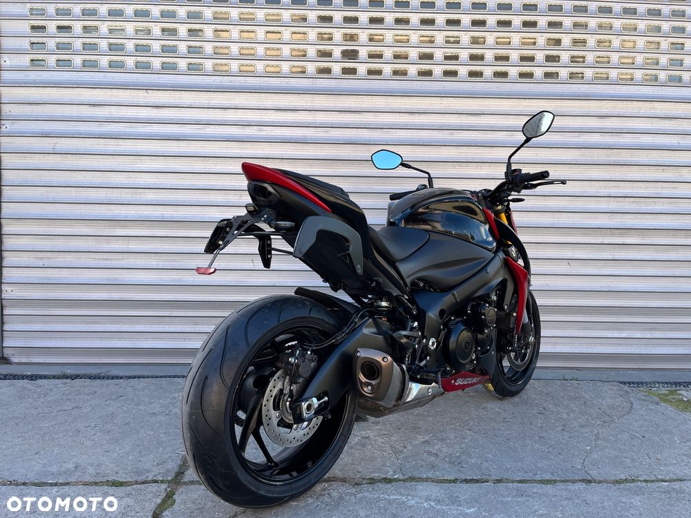 Suzuki GSX 1000 - 14