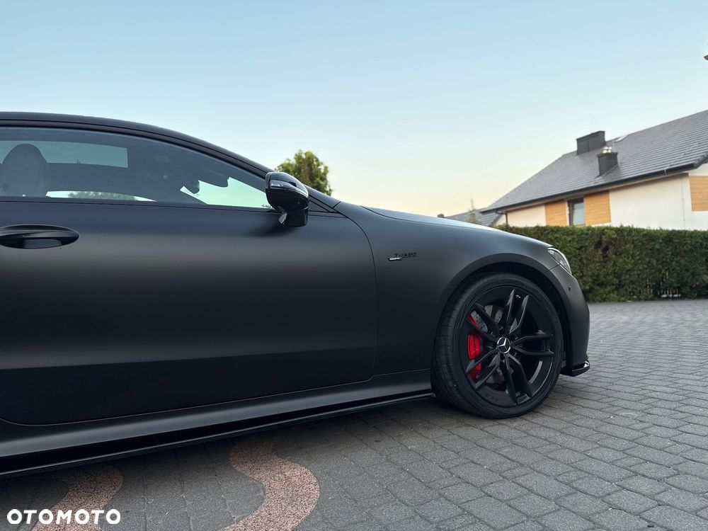 Mercedes-Benz Klasa E AMG 53 4Matic AMG Speedshift 9G-TRONIC - 32