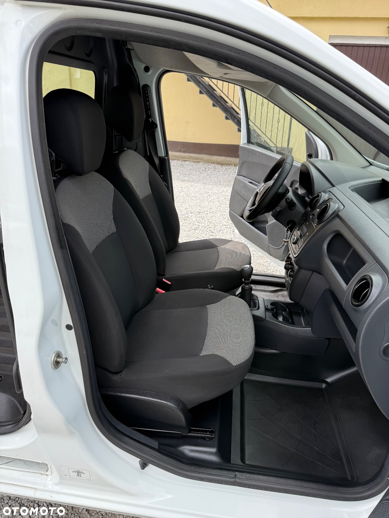 Dacia Dokker 1.5 dCi 6 biegów FV23% - 18