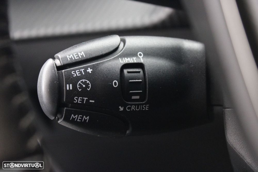 Peugeot 208 1.2 PureTech Active Pack - 14