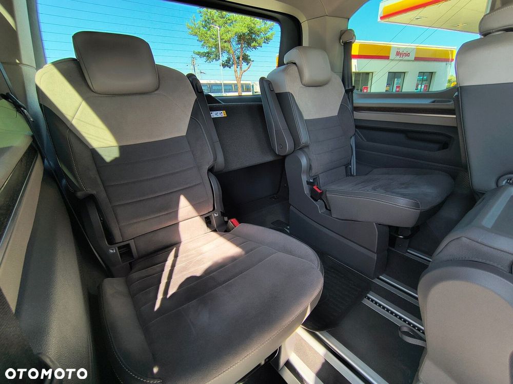 Volkswagen Multivan - 9