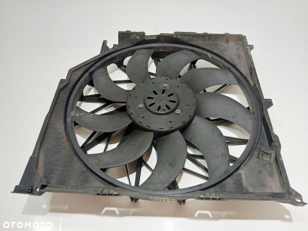 WENTYLATOR CHŁODNICY BMW X3 E83 306D3 LCI OE 6946638 (0006140)