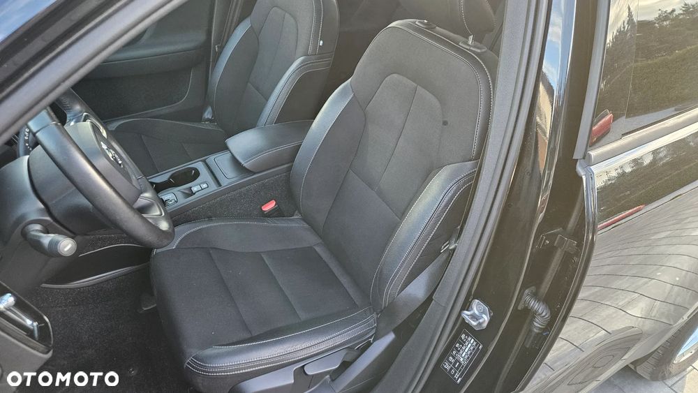 Volvo XC 40 T4 - 24