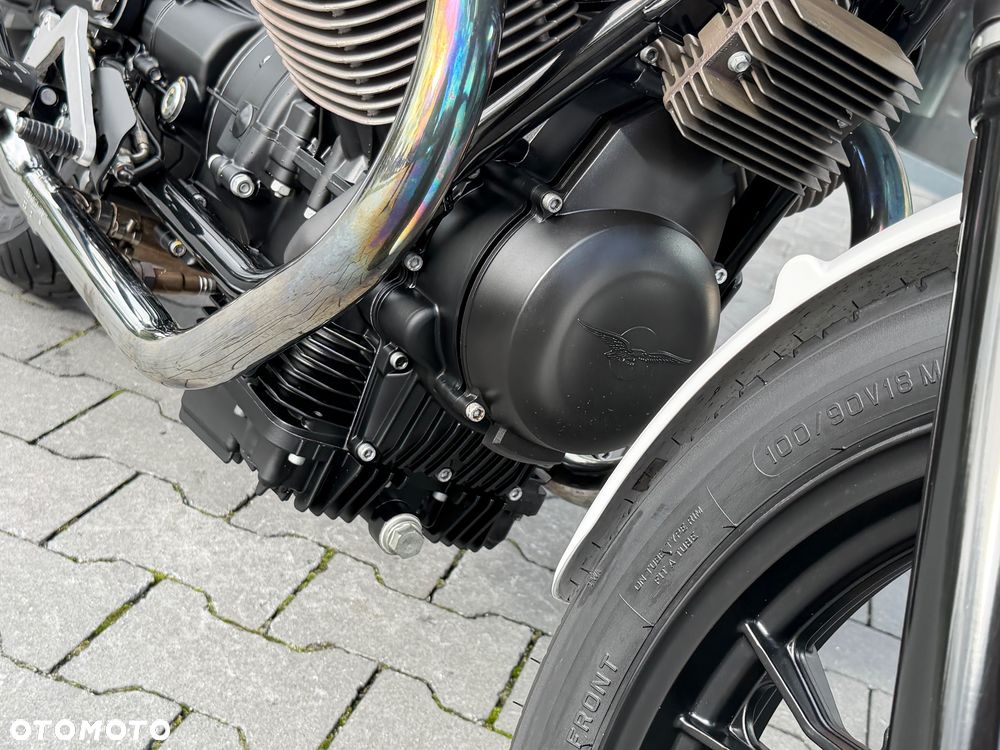 Moto Guzzi V7 - 21