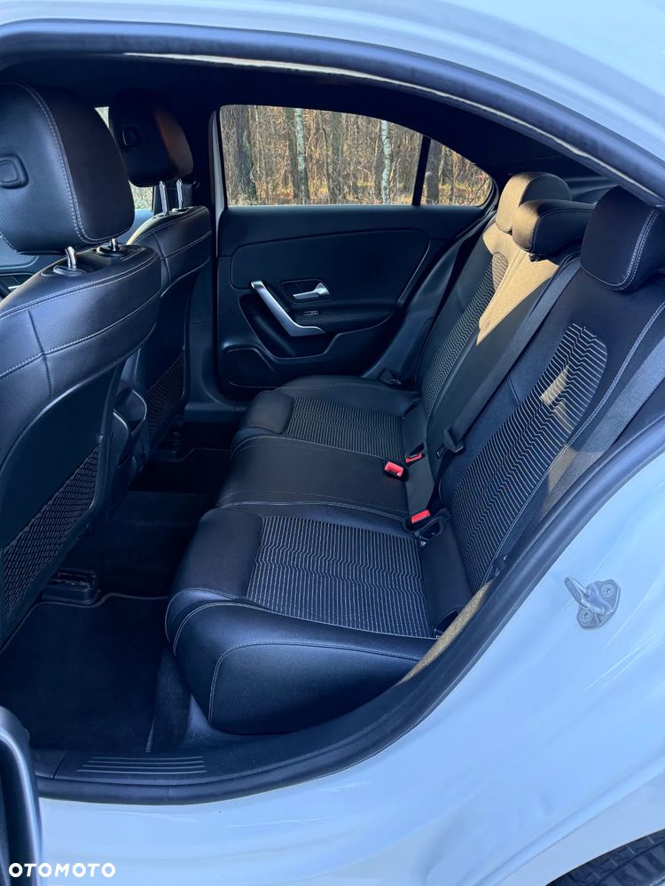 Mercedes-Benz Klasa A 180 - 25