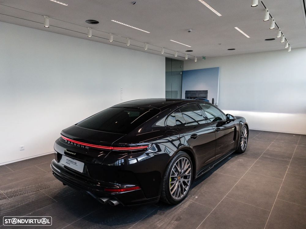 Porsche Panamera 4 E-Hybrid - 10