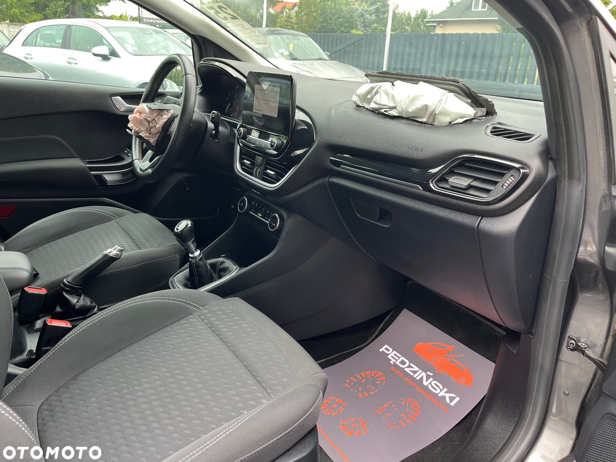 Ford Fiesta - 9