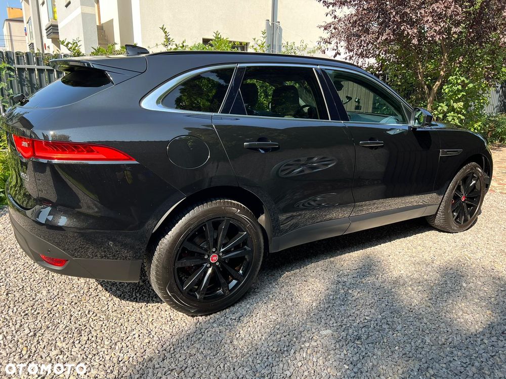 Jaguar F-Pace 2.0 i4D RWD Prestige - 18