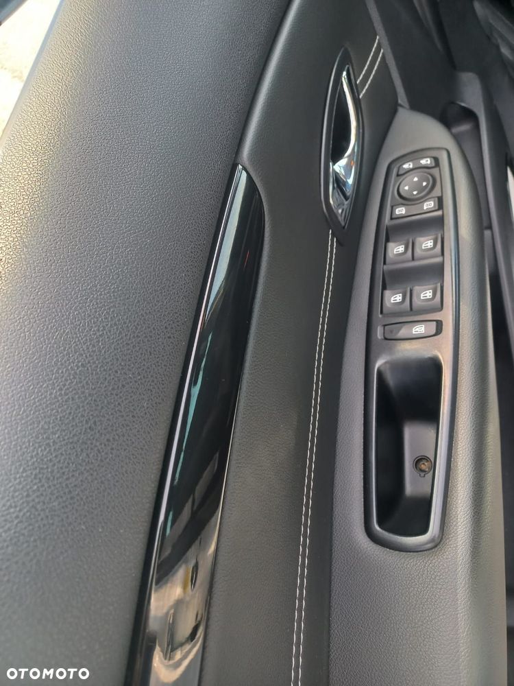 Renault Scenic 1.2 TCe Energy Bose Edition - 10