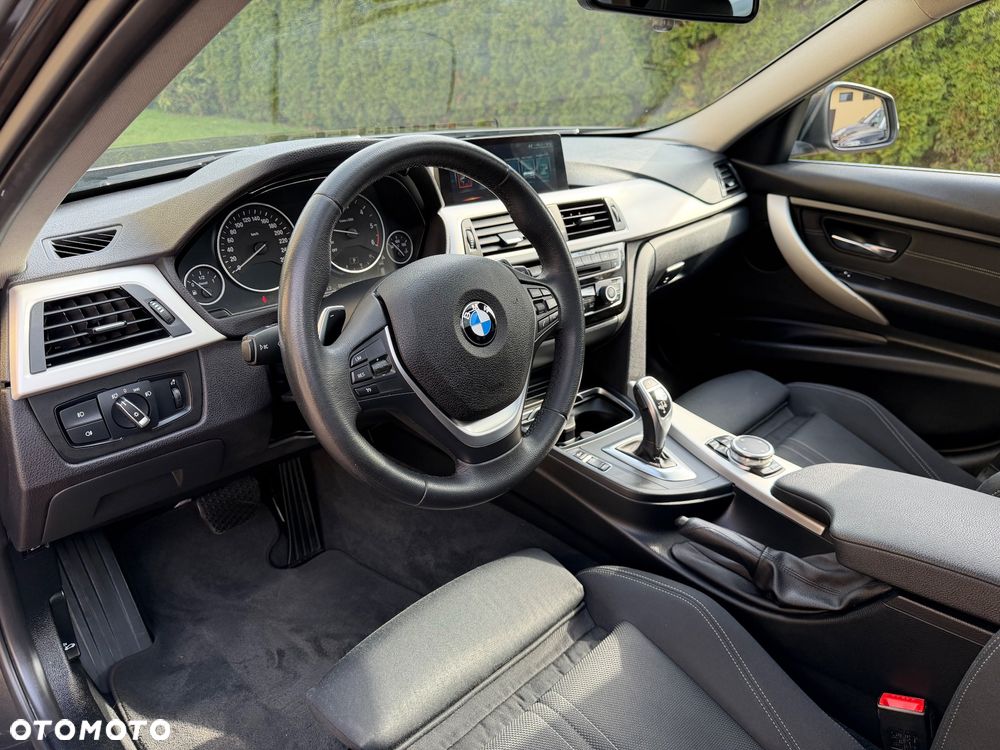 BMW Seria 3 320d Efficient Dynamics Edition Blue Perf Sport Line - 19