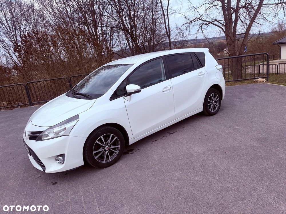 Toyota Verso 1.6 D-4D Premium 7os - 6