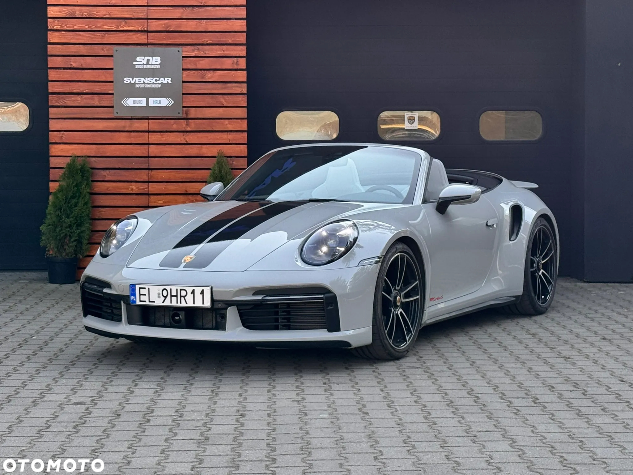 Porsche 911 Carrera Turbo S Cabrio - 8