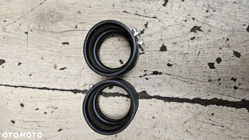 Króciec gumy filtra Triumph Bonneville 1200 Bobber - 4