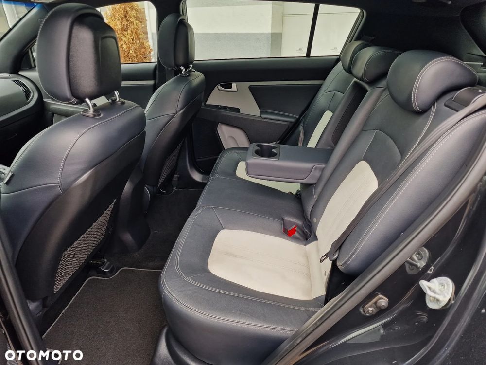 Kia Sportage 2.0 CRDI 184 AWD Platinum Edition - 25
