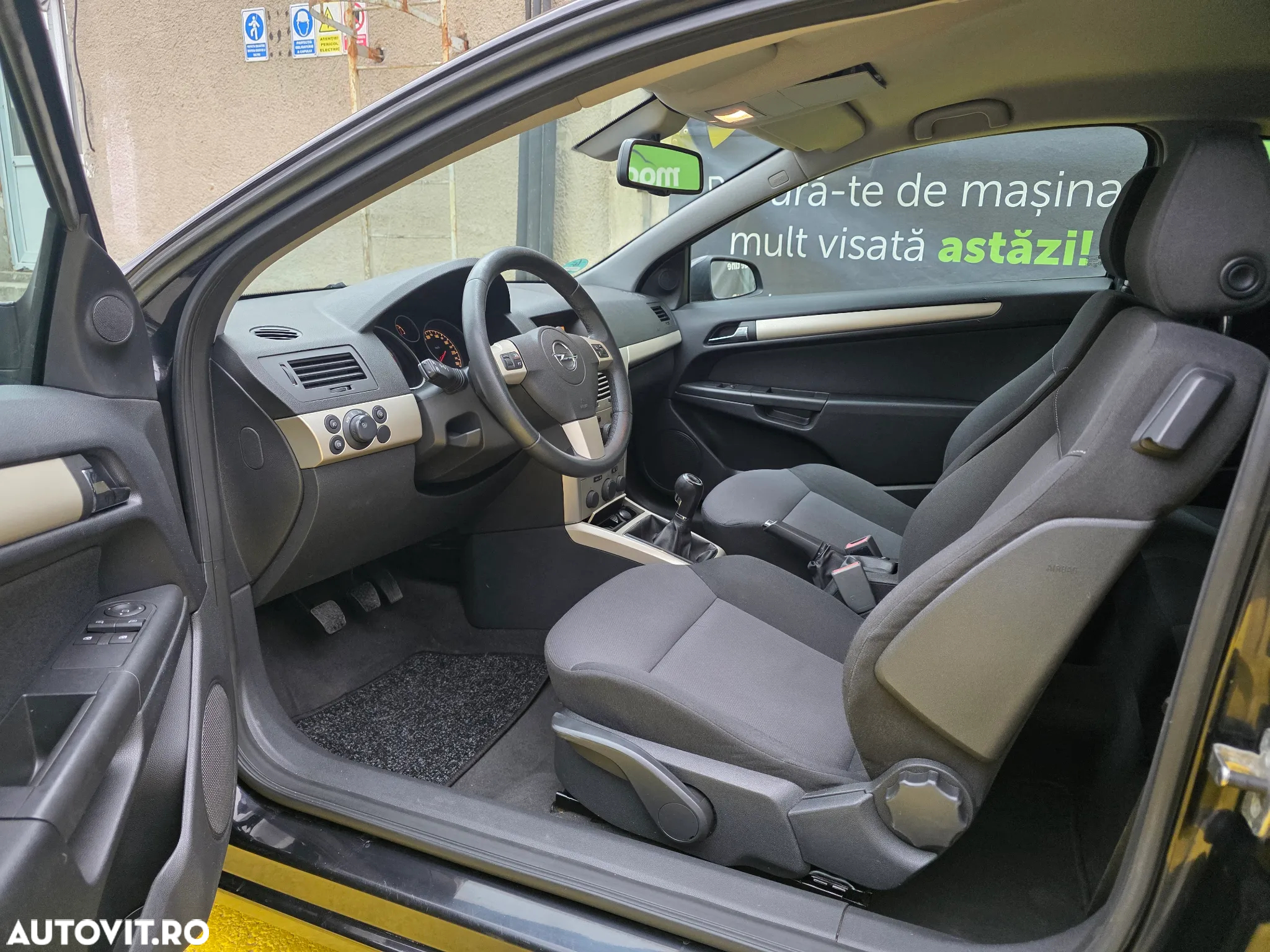 Opel Astra GTC 1.4 Cosmo - 8