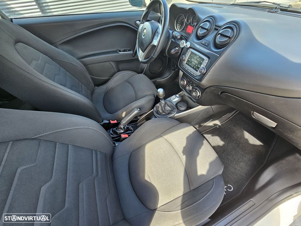 Alfa Romeo MiTo 1.3 JTDM Trofeo - 24