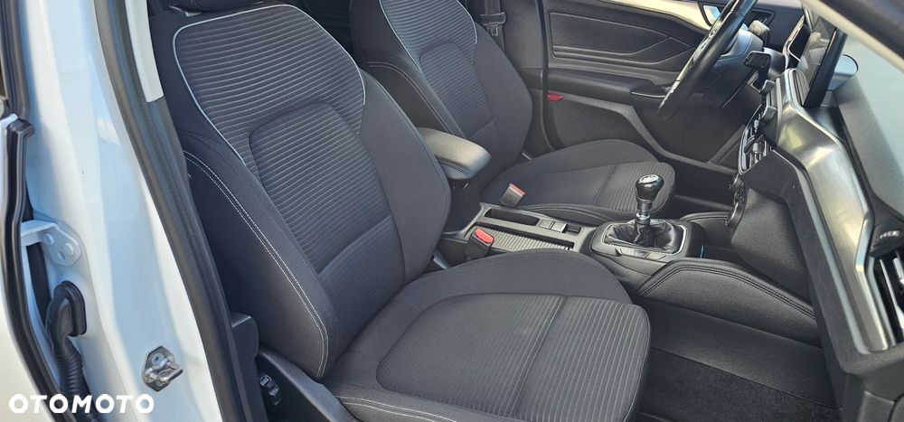 Ford Focus 2.0 EcoBlue Active Business - 26