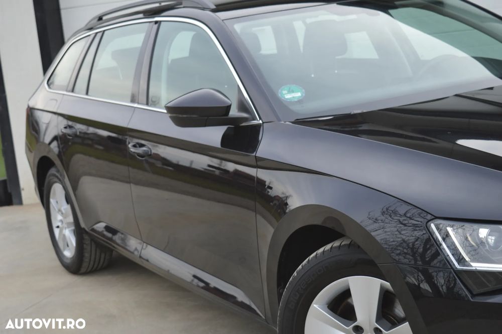 Skoda Superb 2.0 TDI DSG Ambition - 18