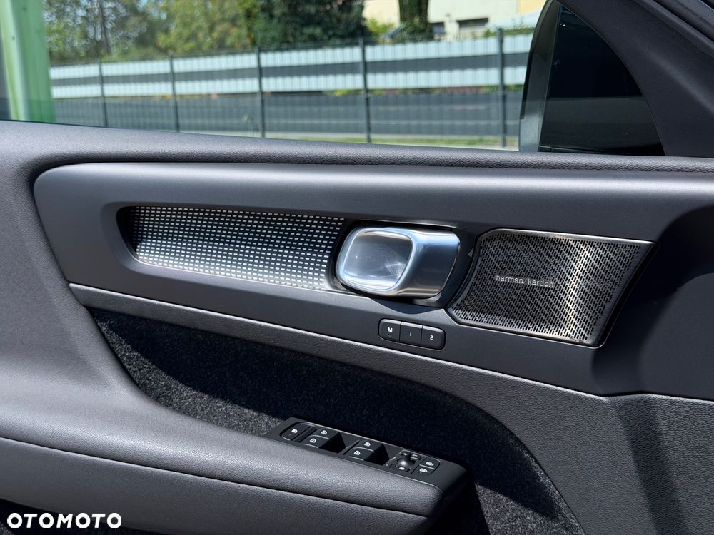 Volvo XC 40 B4 B Geartronic RDesign - 19
