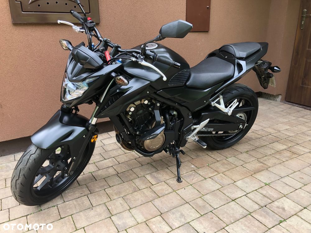 Honda CB - 1