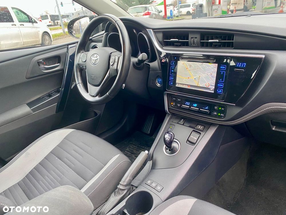 Toyota Auris - 9