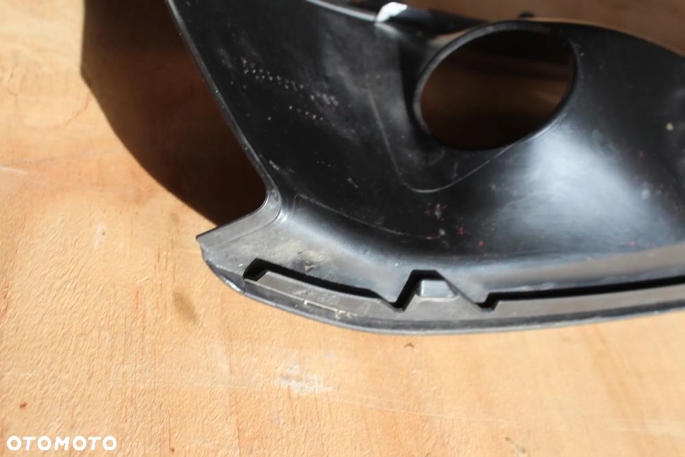 KRATKA ZDERZAKA PRAWA AUDI A4 B9 LIFT 8W0807682AK 2020 - 10