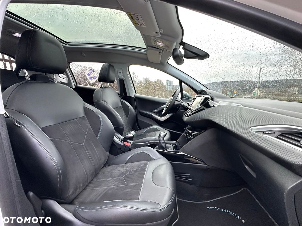 Peugeot 2008 PureTech 110 Stop&Start Crossway - 25