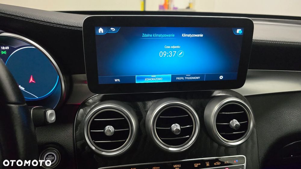 Mercedes-Benz GLC 300 de 4Matic 9G-TRONIC AMG Line Plus - 33