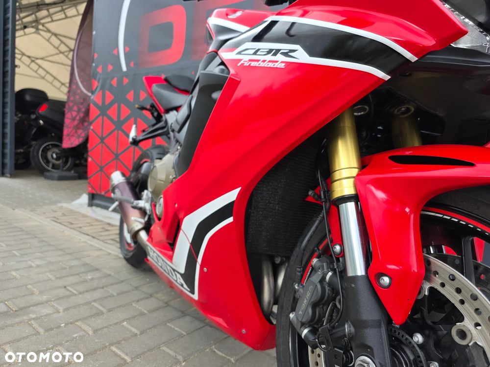 Honda CBR - 16