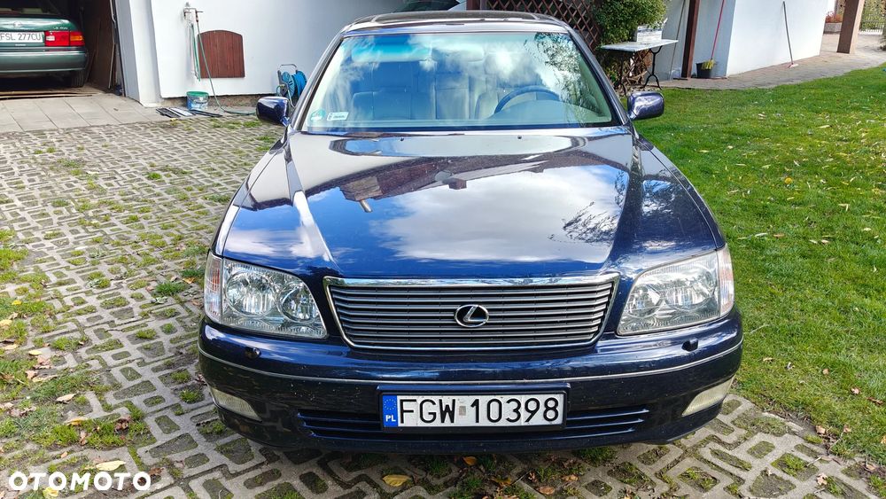 Lexus LS - 1