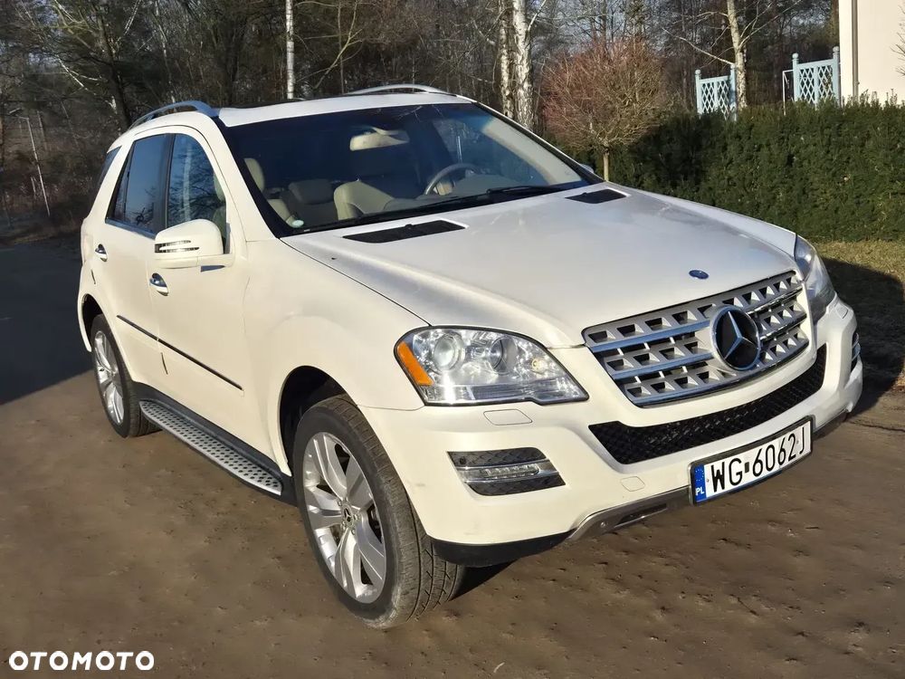 Mercedes-Benz ML 350 4Matic 7G-TRONIC Grand Edition - 26