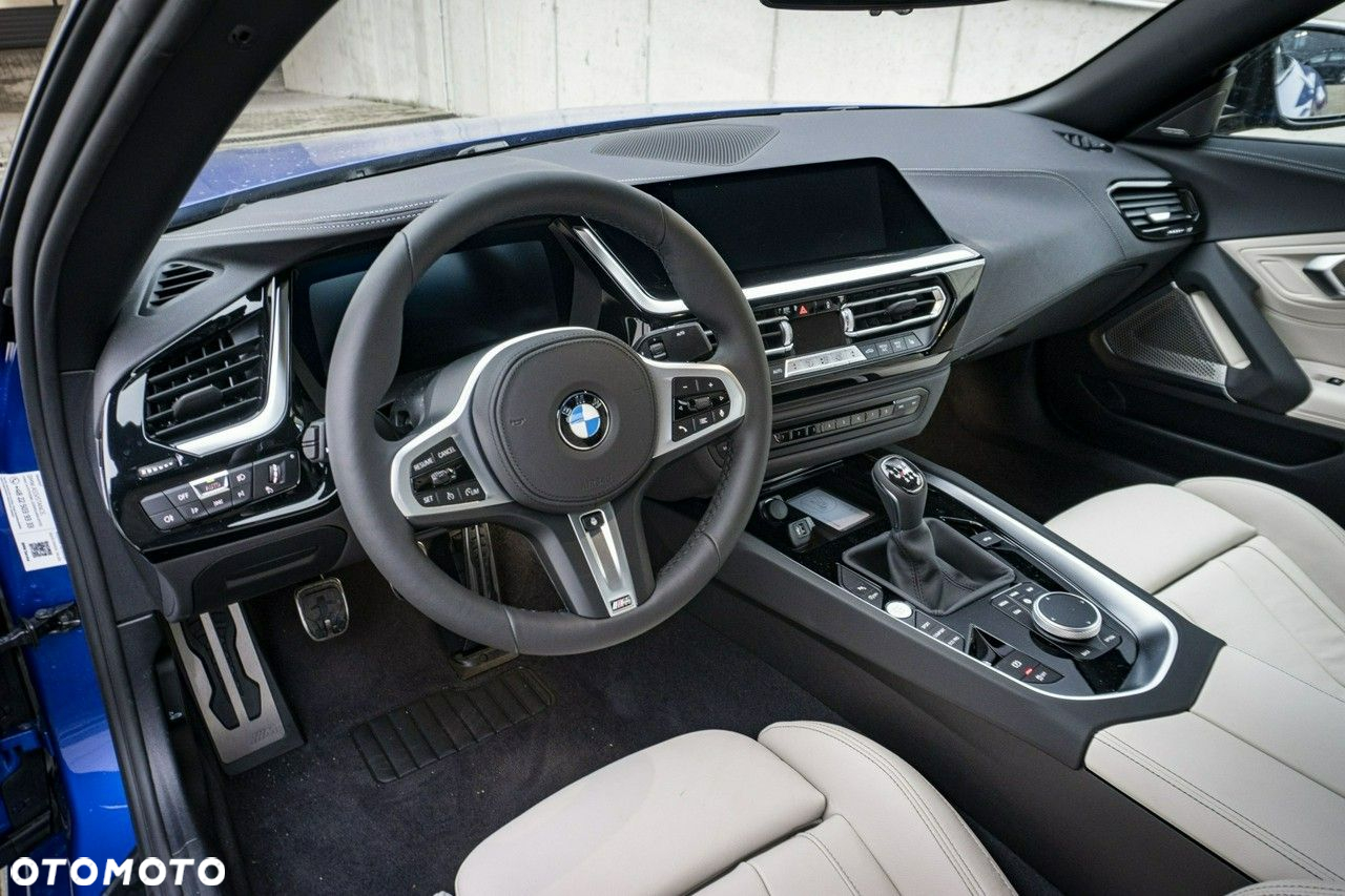 BMW Z4 - 12