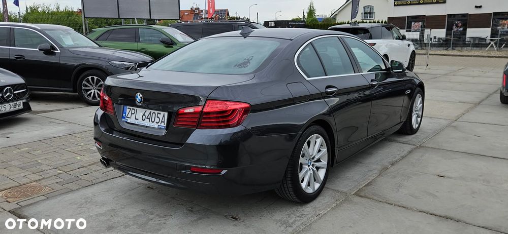 BMW Seria 5 520d xDrive - 7