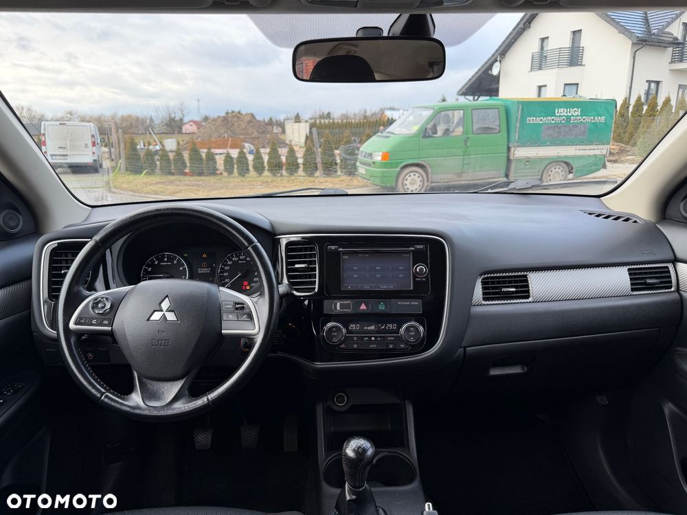 Mitsubishi Outlander 2.0 2WD Diamant Edition - 12