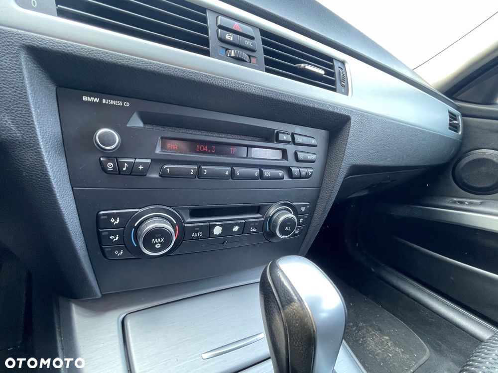 BMW Seria 3 ver-320d - 10