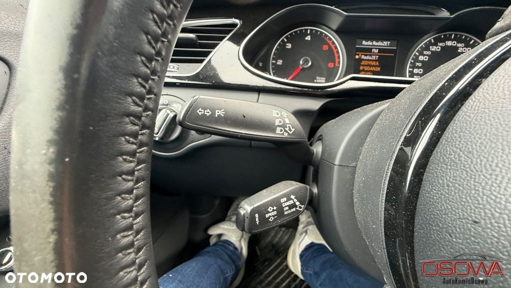 Audi A4 Avant 2.0 TDI DPF quattro S tronic S line Sportpaket - 32
