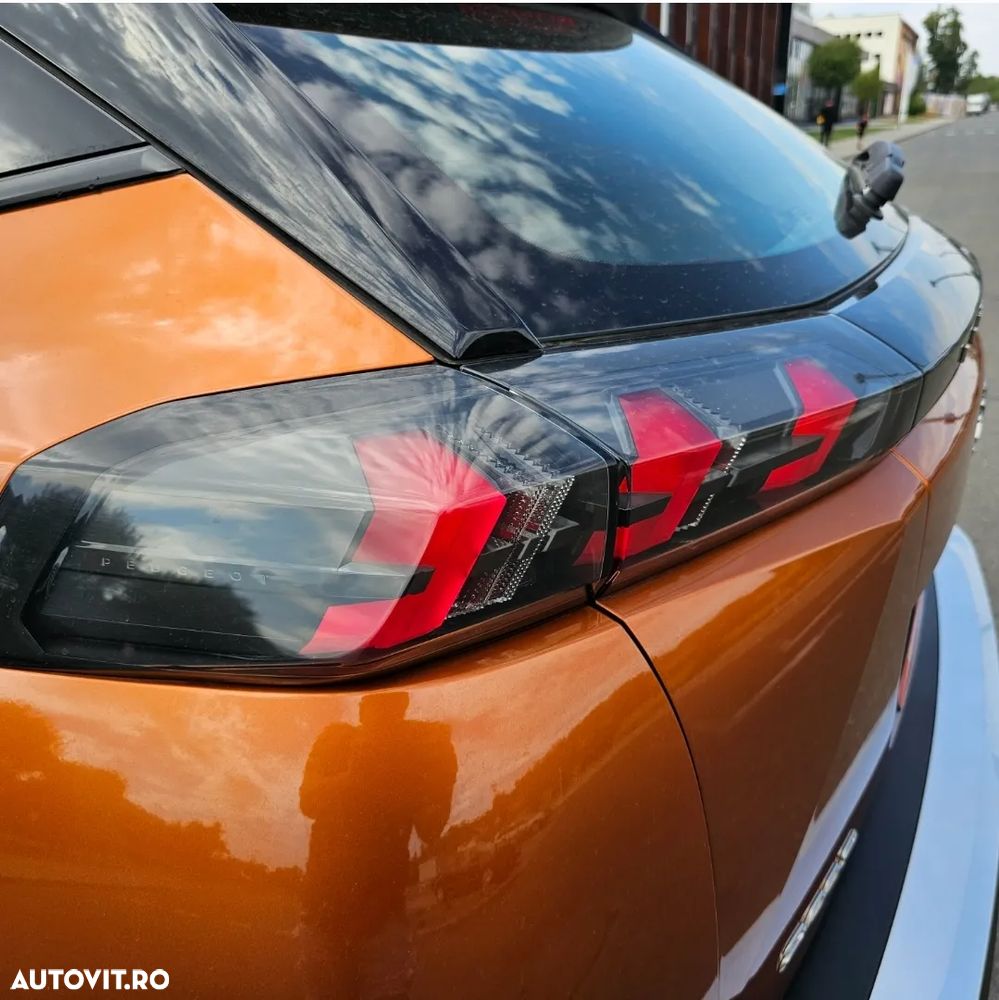 Peugeot 2008 1.5 BlueHDI BVM6 STT Allure - 13