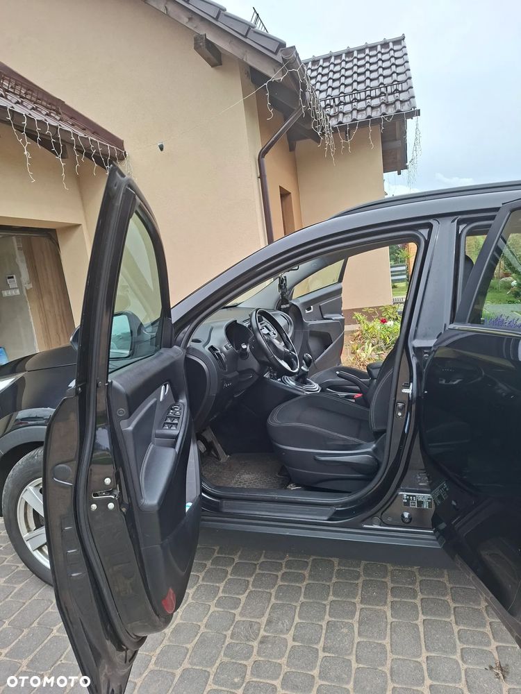 Kia Sportage 2.0 CRDI L - 11