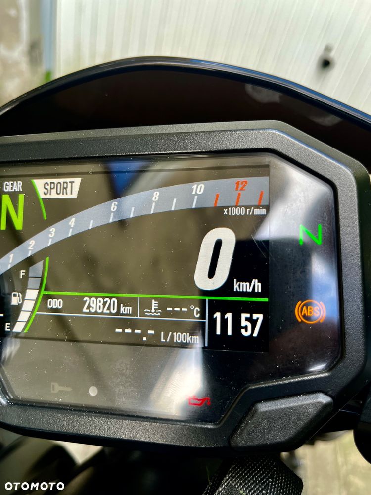 Kawasaki Z 900 - 17