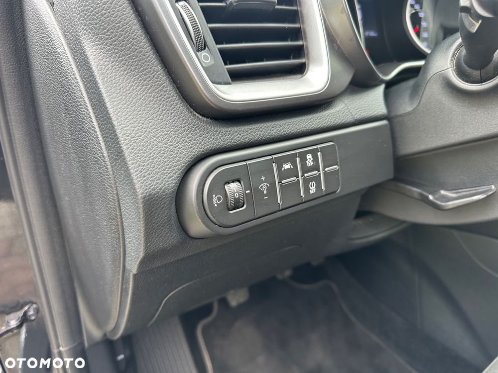 Kia XCeed 1.5 T-GDI OPF BLACK XDITION - 33