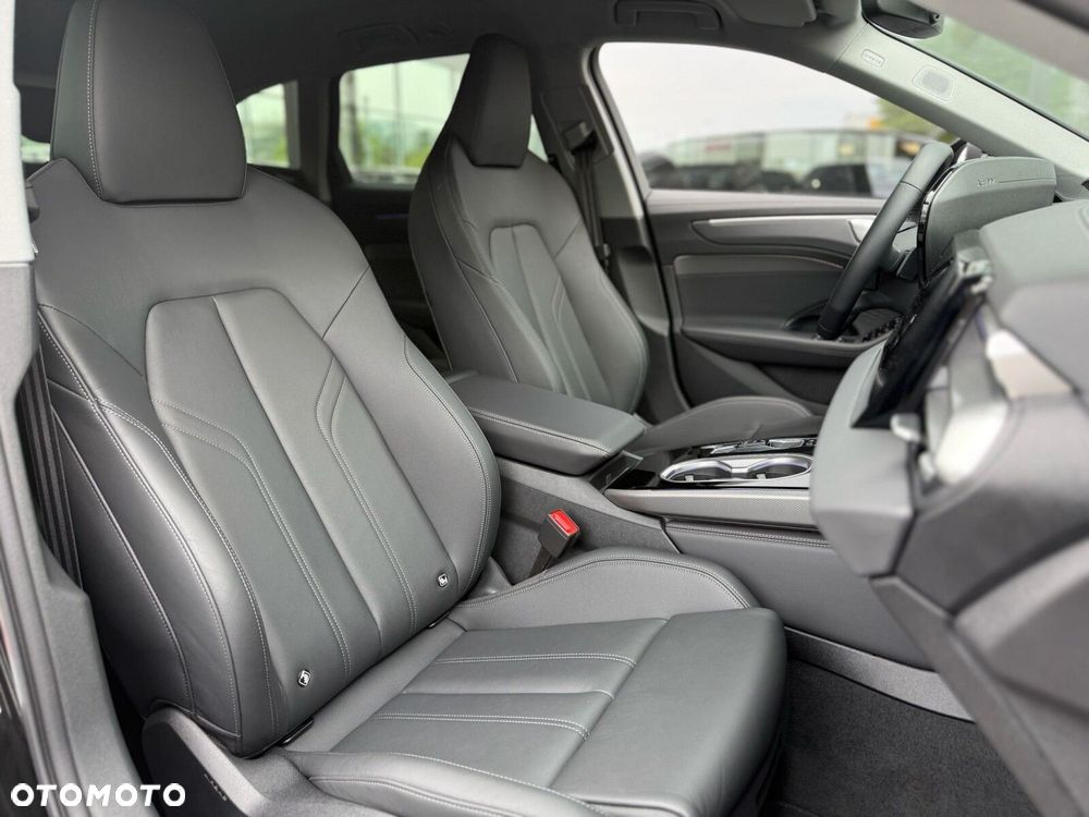 Audi A6 Avant TFSI mHEV Quattro S tronic - 30