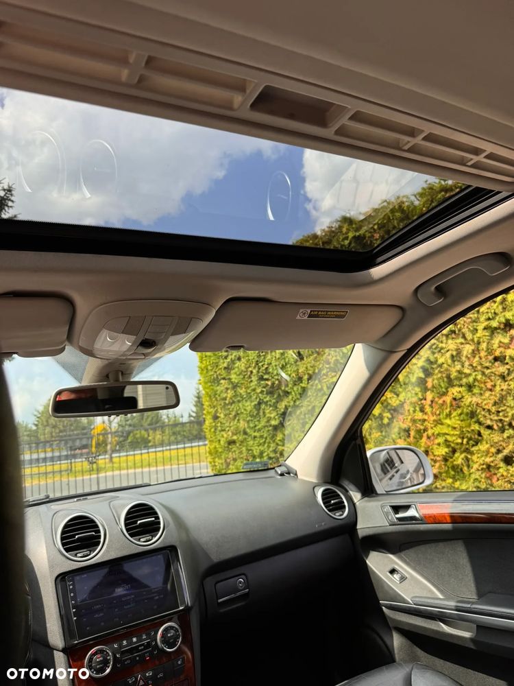Mercedes-Benz ML 500 4-Matic - 22