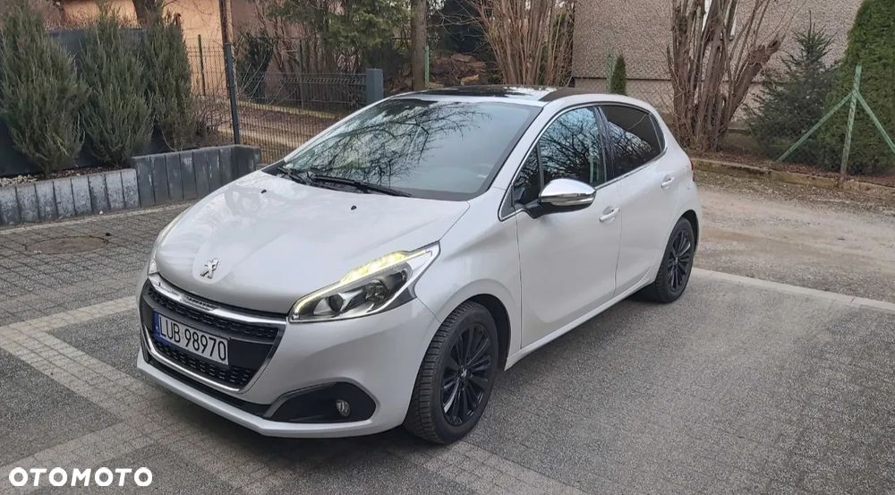 Peugeot 208 - 3