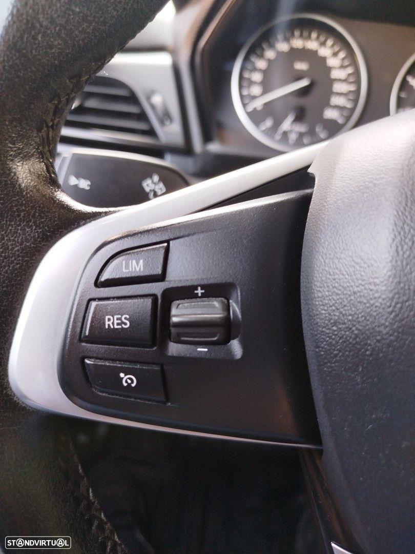 BMW 216 Active Tourer d Auto - 6